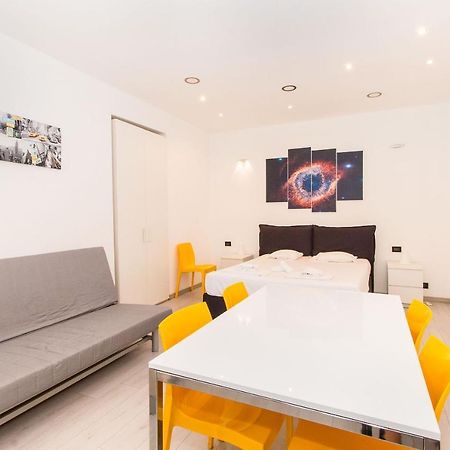 Mole Antonelliana & Royal Gardens Cozy Studio تورينو المظهر الخارجي الصورة